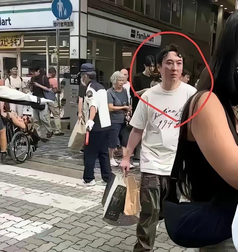 王思聪大概率不会再回国了，不是因为他欠了20亿，也不是王健林卖掉了48座万达，而