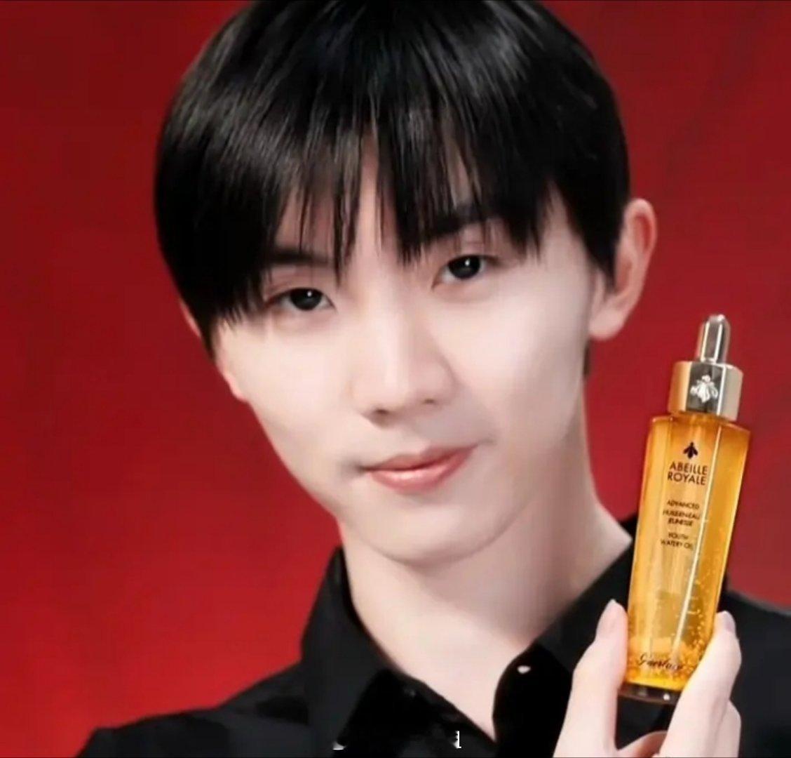 娇兰推广图那个让你有购买欲（这是娇兰复原蜜啊不是潘婷护发精油🌚） ​​​