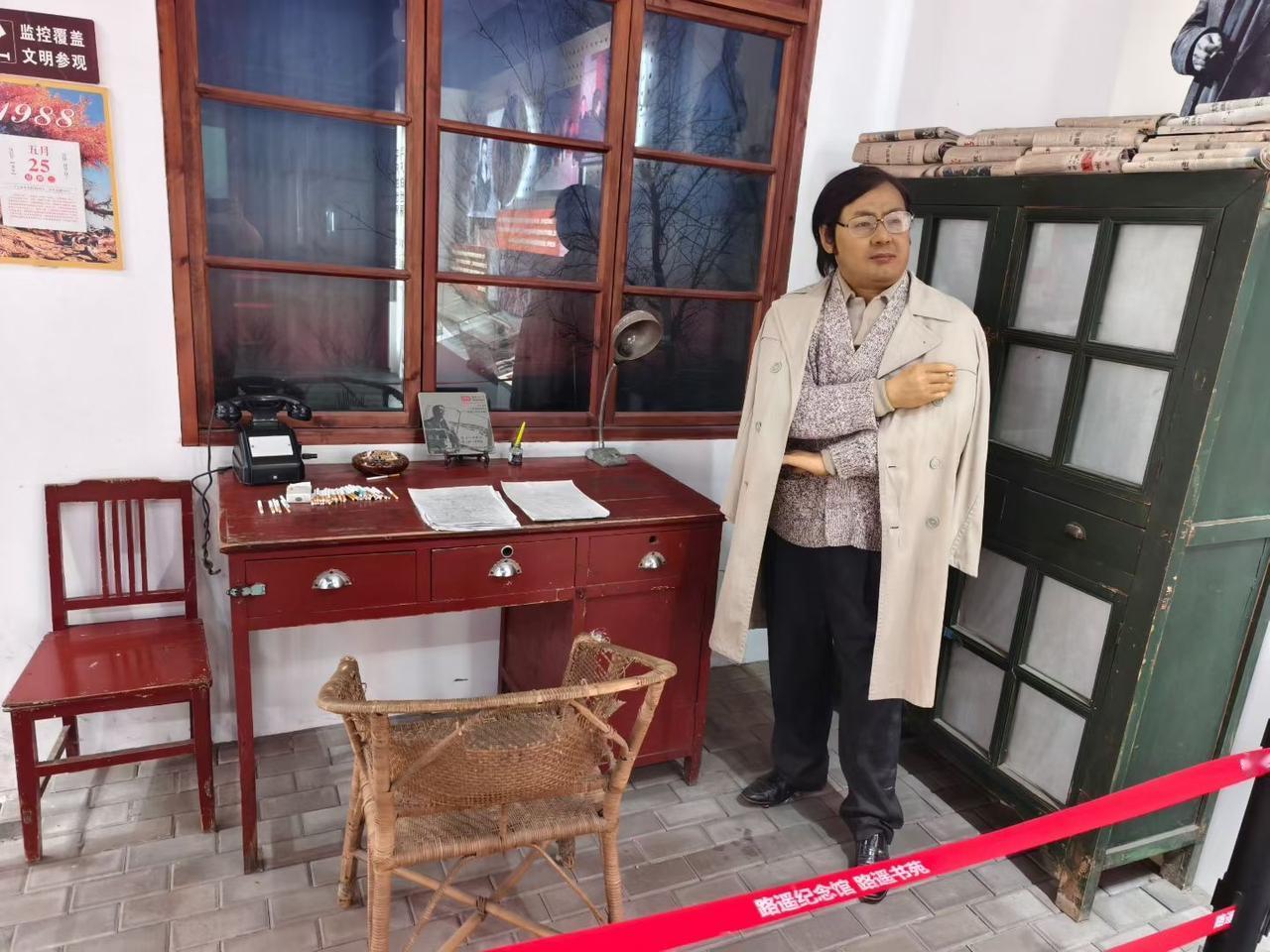 像牛一样劳动，像土地一样奉献。

平凡的世界辉煌的人生。劳动啊，它是艰苦的，但也