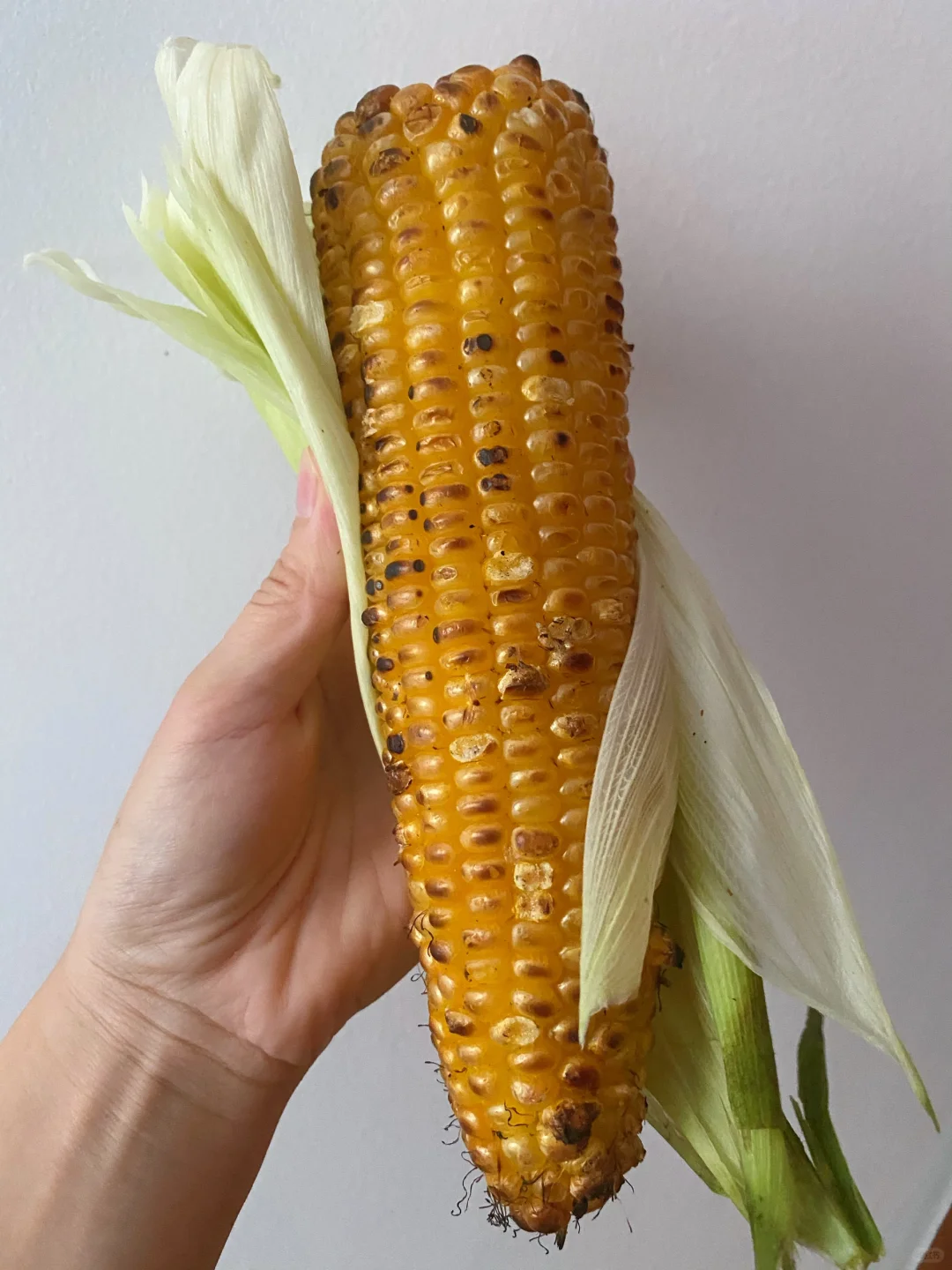 东北烤苞米🌽嘎嘎好吃😋