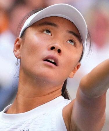 袁悦决胜盘第12局，必保发球局未能保住，5-7输了。从5-3领先，浪费1个赛点，