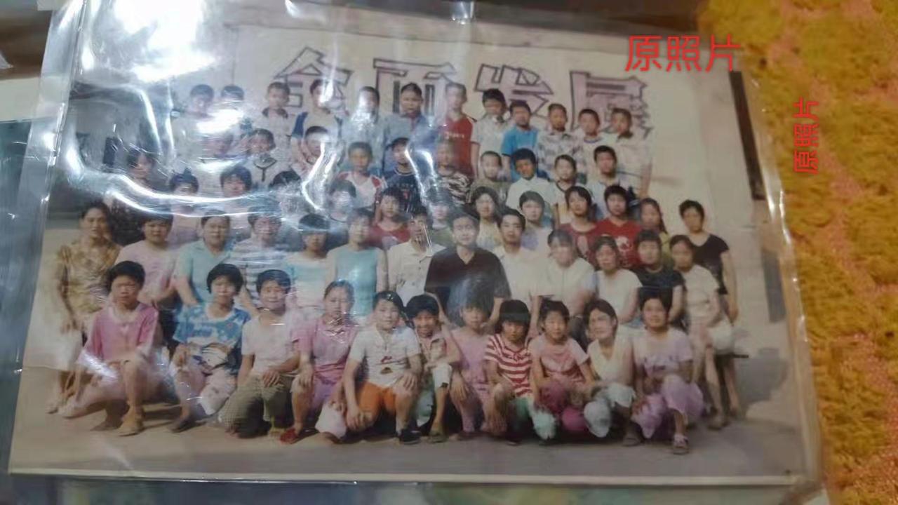 谁在说千问很好用，我真想打谁的嘴，两回让弄照片都做的是面目全非，胡乱的增减素材，