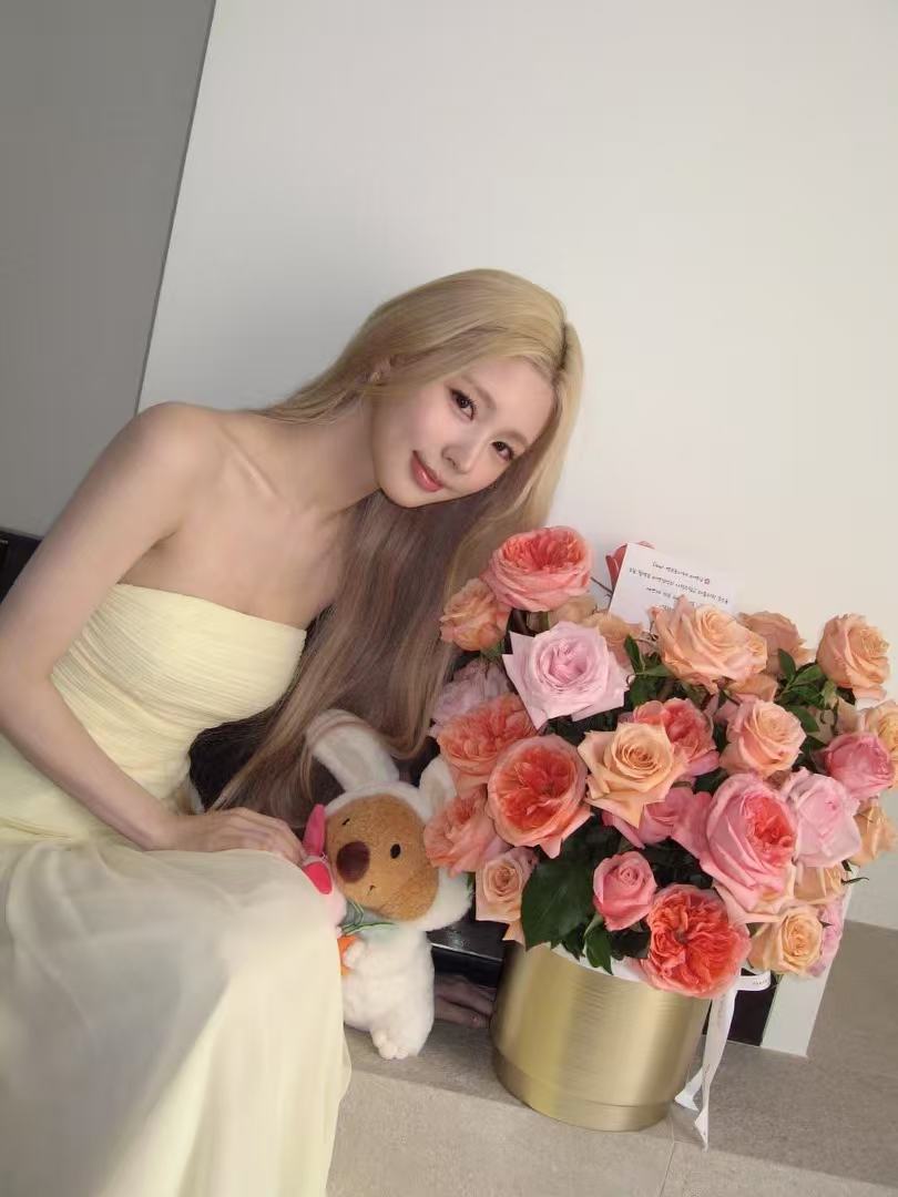 idle组合赵美延盛世美颜💜赵美延power主唱 【资源搬运】260529薇娟