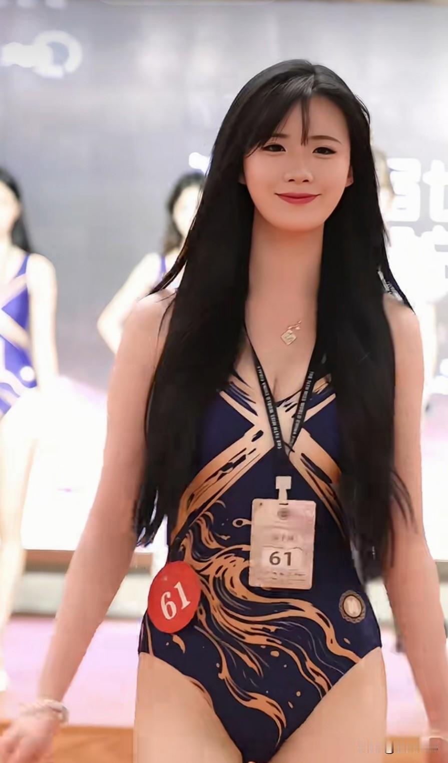 模特大赛中的广西选手，这身高颜值也是天花板级别了！