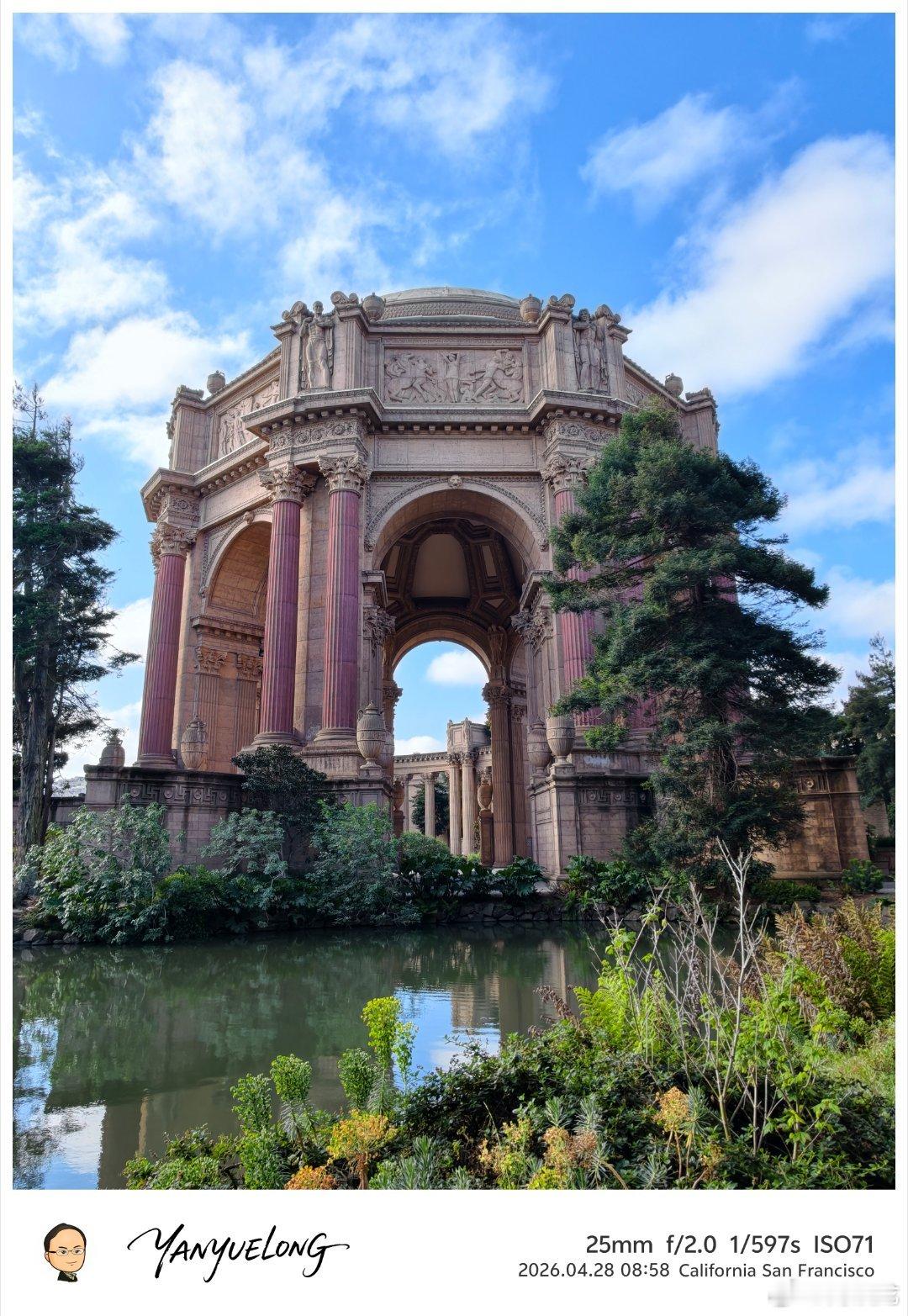 一张图证明我来过这里旧金山艺术宫是一座藏在城市里的古典梦境，建于1915年巴拿马