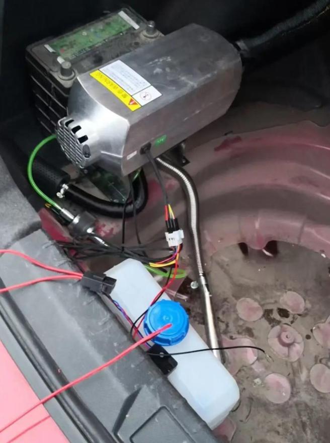 沈阳重拳严查新能源私装柴暖！
北方寒冬电车续航缩水，不少网约车、新能源车主为省电