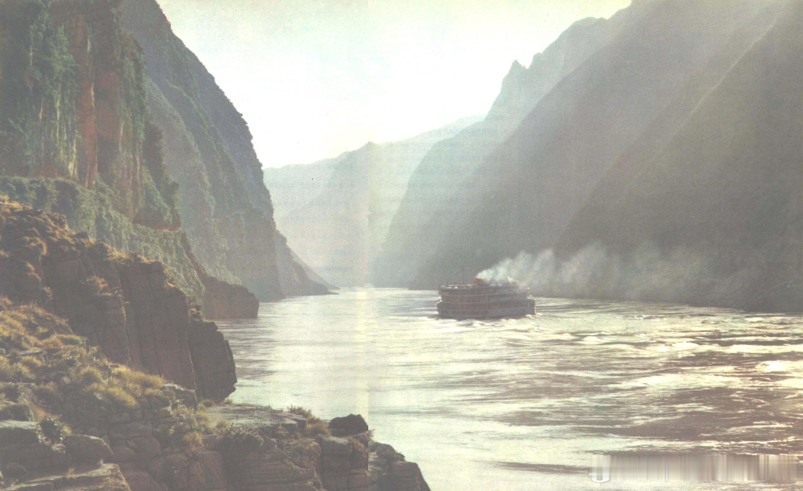 1963年1月人民画报，巫峡神女峰一带风光