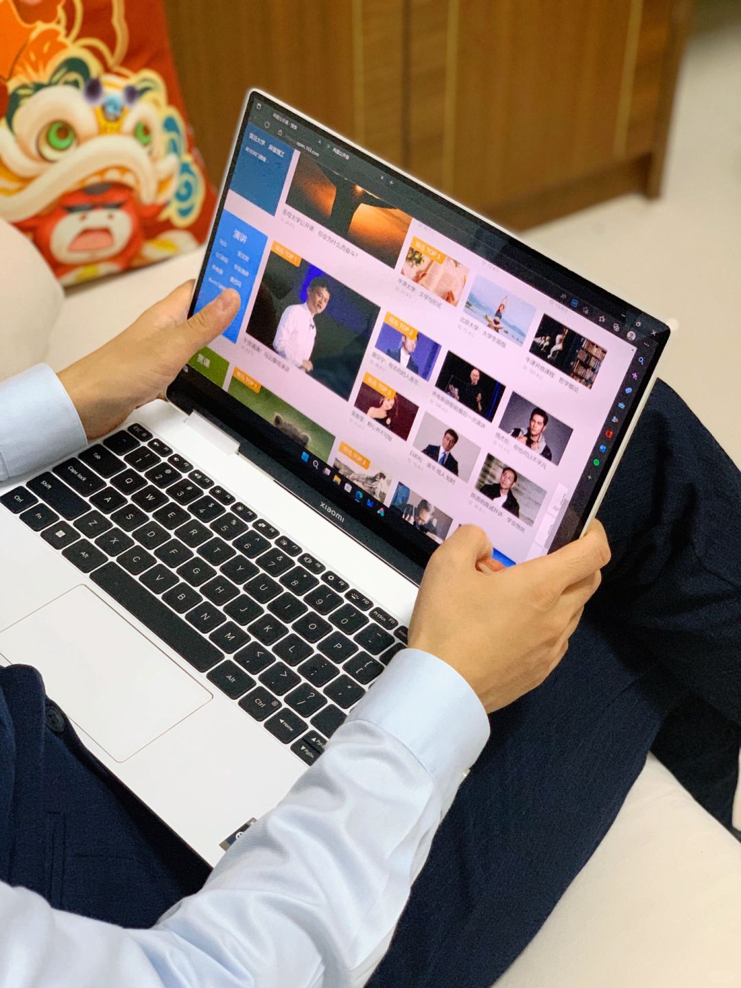 我决定一直在银行待下去了。