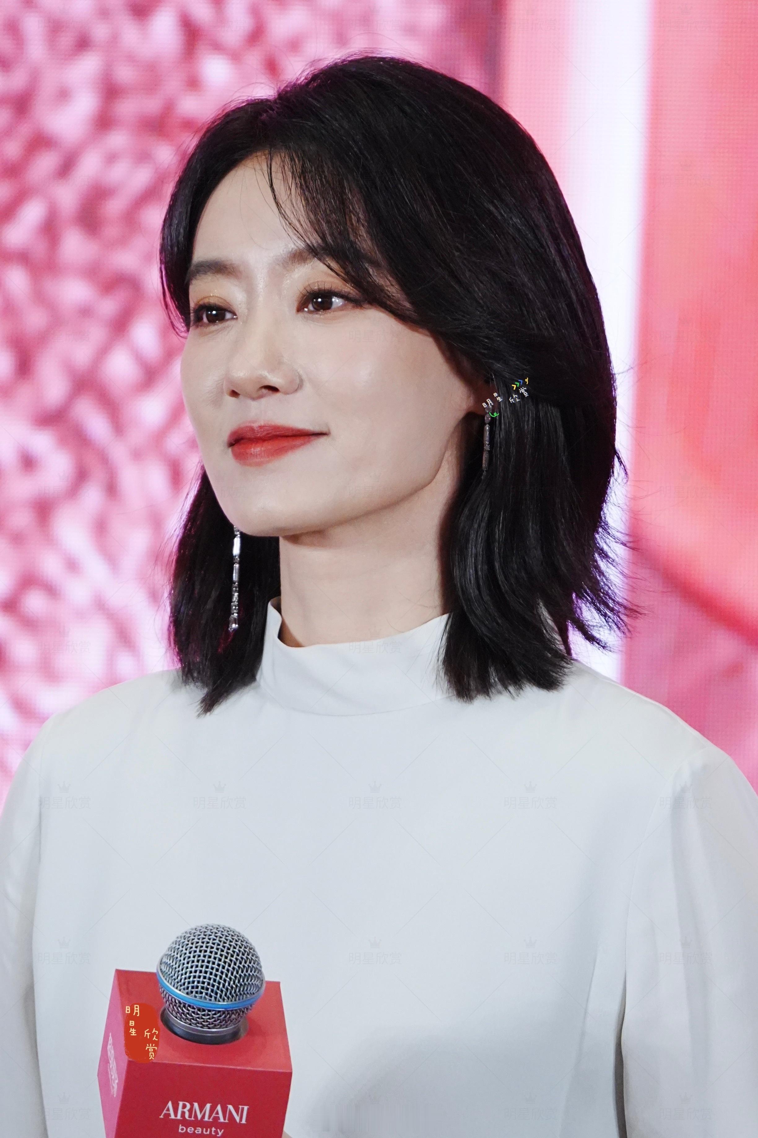张小斐北京阿玛尼活动生图掉落斐妈权威电影功夫女足