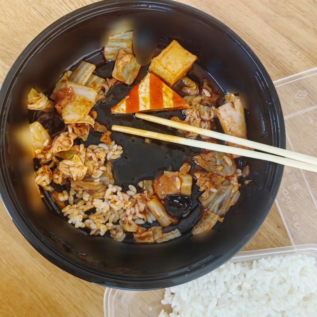 我中午吃的麻辣香锅 