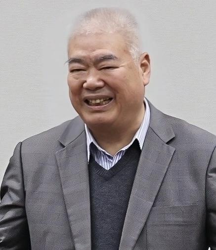 赵少康其心可诛。近期因卷入国民党内部关于军购预算的争议而成为焦点，他公开批评党版