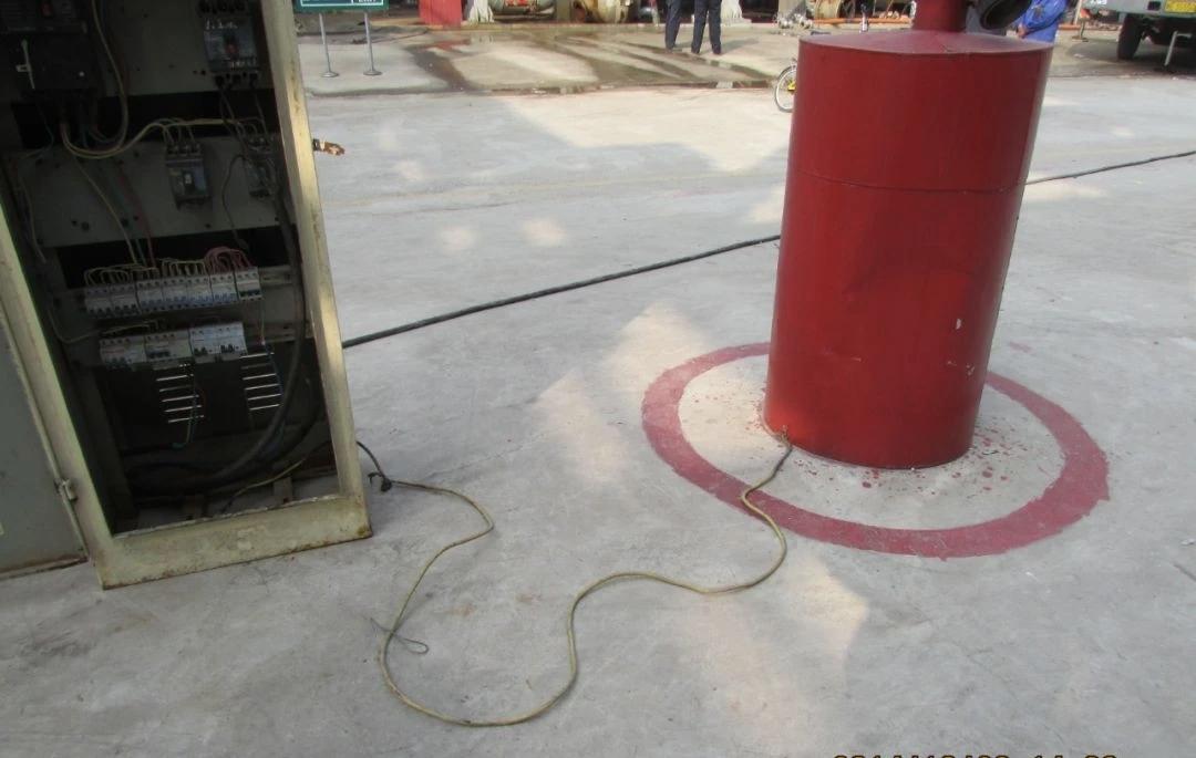 安全工作：谁管理谁监督，绝不能一笔糊涂账！
 
“安全事故一出，追责追到头疼”—