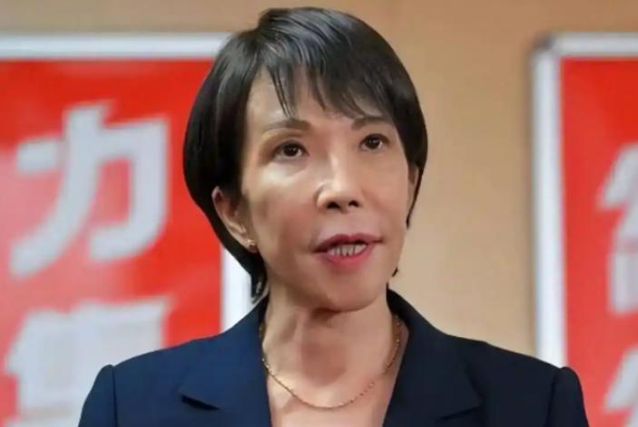 日本国内走投无路：就打中国。这不是阴谋论，是写在教科书里、写在历史里的铁事实。日