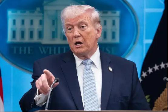 特朗普放狠话要“摧毁伊朗文明”，没等几天，伊朗就直接硬刚回去！4月13号，伊朗内