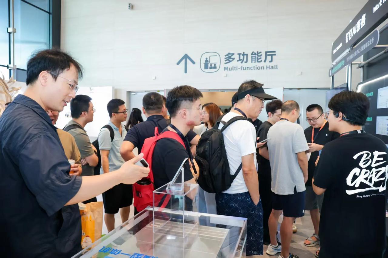 自从Deep seep搅动世界AI棋局以来，谁才是AI界最靓的仔？我以为非无招莫