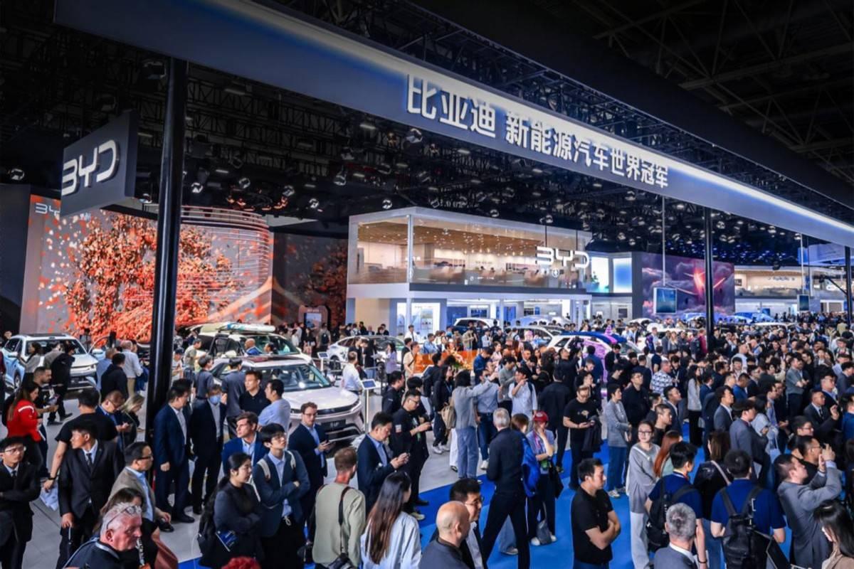 技术为王，创新为本！比亚迪全栈自研硬核出击，闪耀2026北京车展


家人们，4