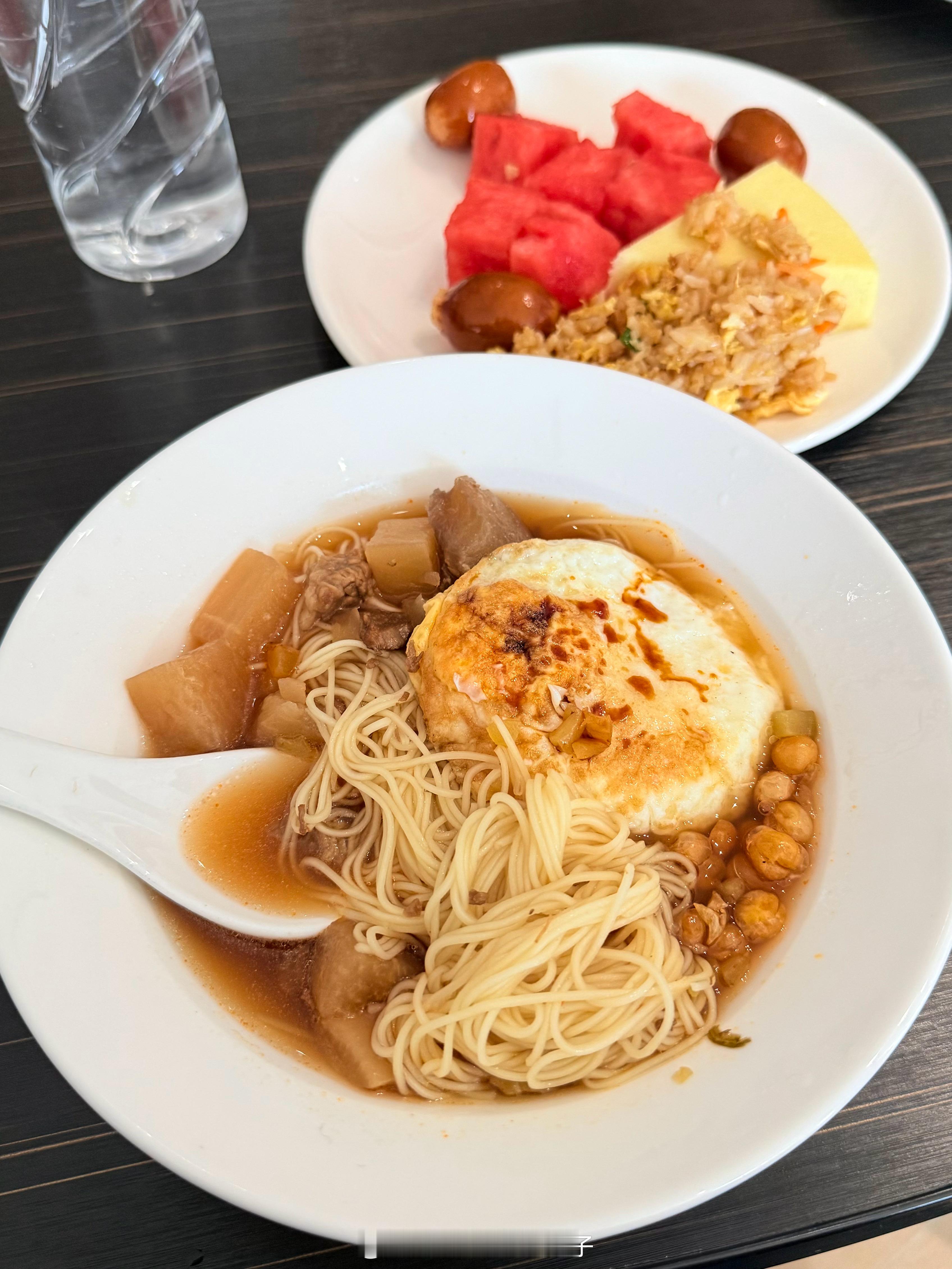 ☀️早啊～走出阳台就能看到车的感觉真好！大家车的9系suv车黎子要即食行乐 桂林