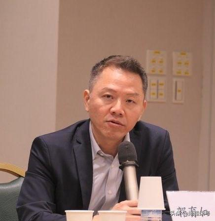真的吗？台亲绿专家郭育仁：台湾根本不是一个岛，而是一座山。台湾是你眼睛所见之处，