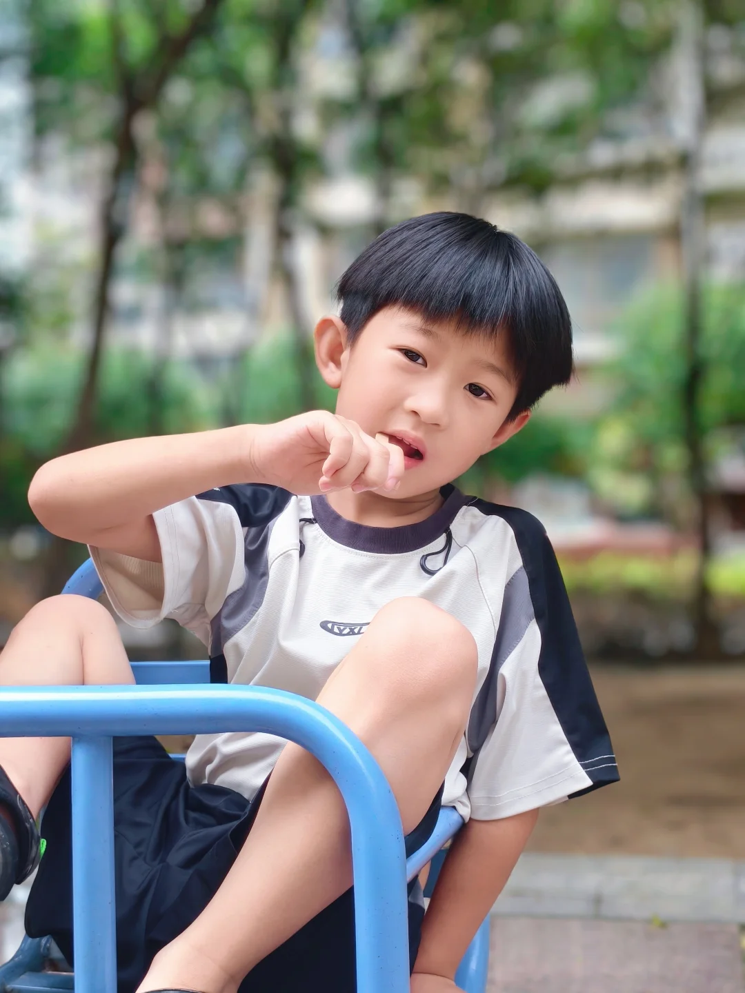 少年感：藏在每个肆意生长里的瞬间