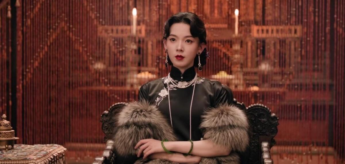 《九门》第十五集，霍仙姑终于没再忍。
她坐上霍家掌门的位置，本来就不是因为手上有
