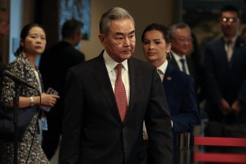 中国和巴拿马谈妥了
当地时间5月26日，中国外交部长王毅在纽约见到了对方的外长阿