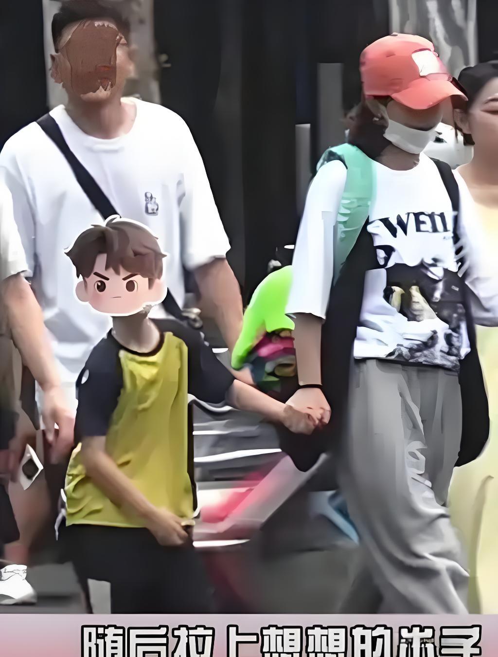 赵丽颖方恳请大众别再拍摄其未成年人子女，此举尽显对孩子隐私的守护。孩子本应在无忧