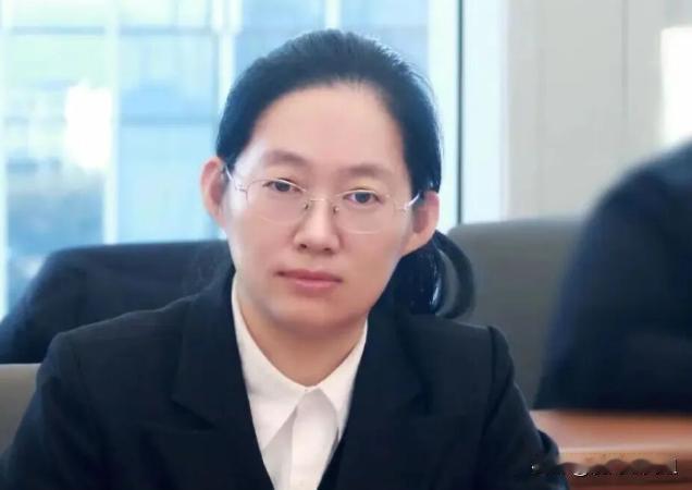 很遗憾，以这样的方式认识你
在人民日报的网文里
42岁的你
生前是山东烟台最美女