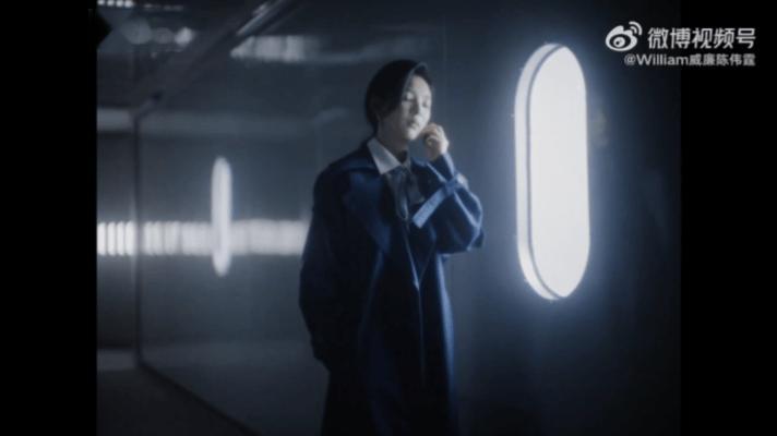 陈伟霆MV女主是章若楠  陈伟霆新歌《乐此不疲》MV来啦，章若楠出演女主角！ 好