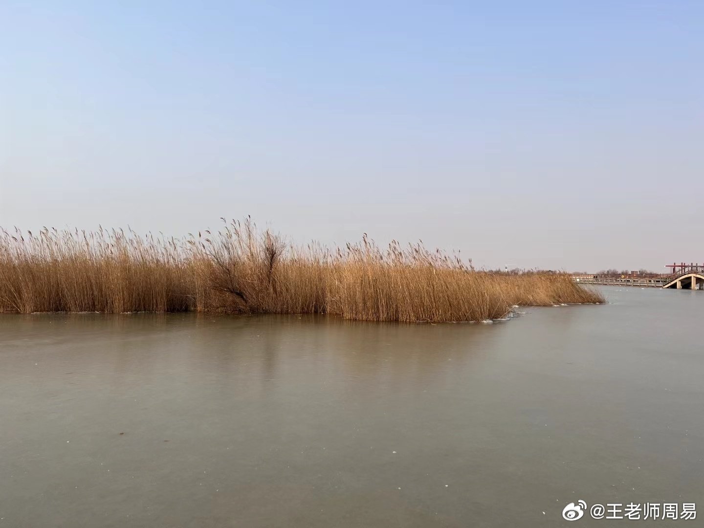 依据道家养身理论，洗澡过多会消耗身体的“宝贝”，因此道家人认为洗澡要适度，不要洗