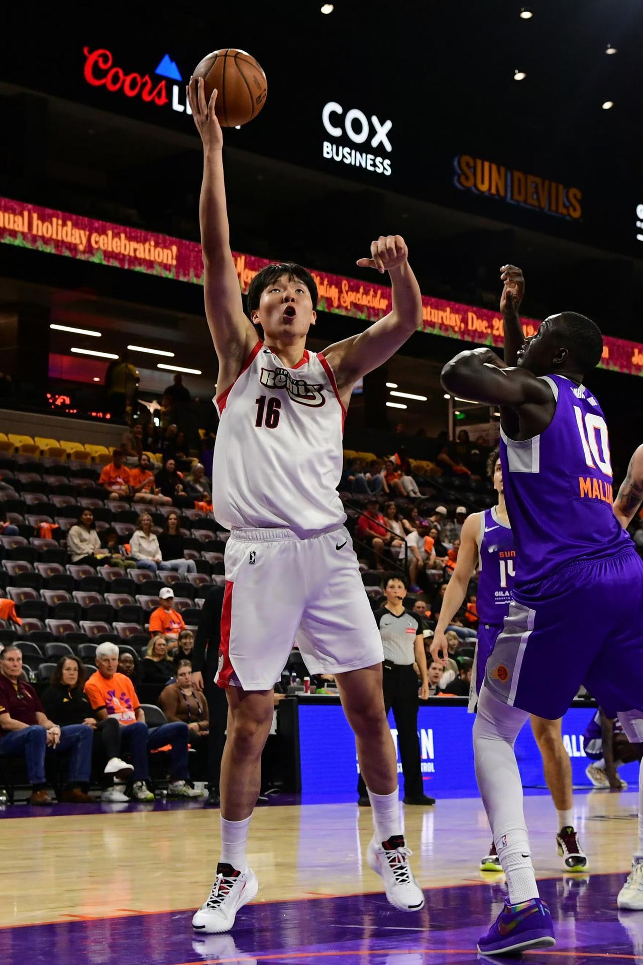 撕裂之城混音107:104山谷太阳。
杨瀚森G联盟30'钟8分13篮板4个助攻1