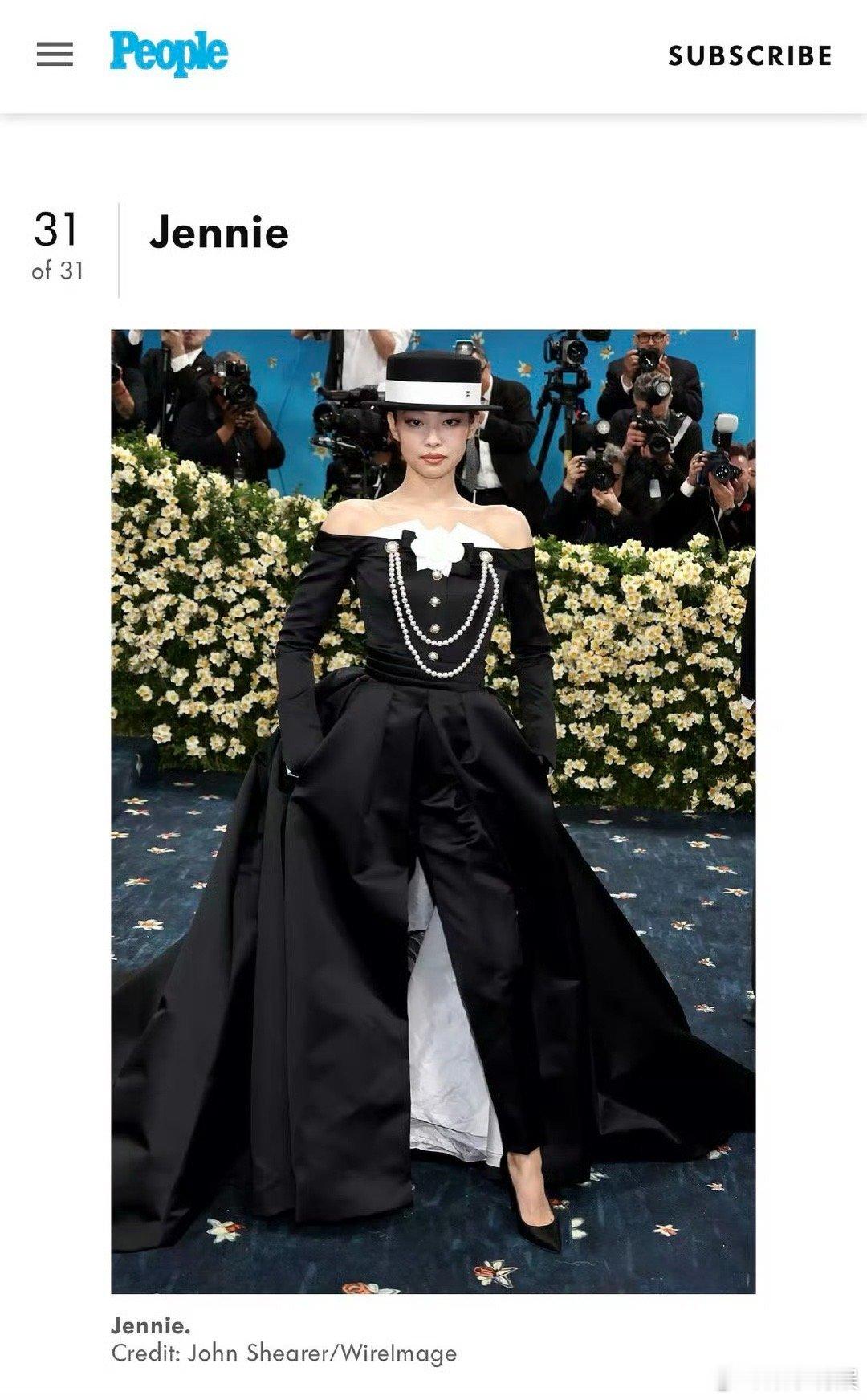 Jennie入选metgala最佳造型Jennie被选为metgala最佳造型J