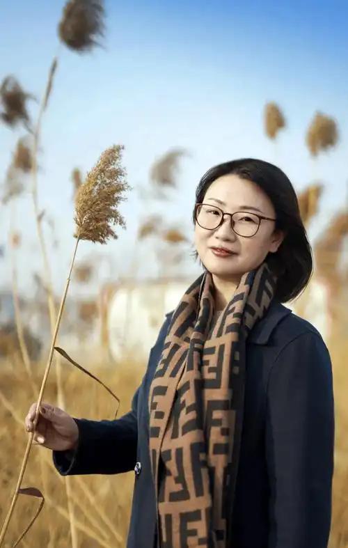 有没有发现，新手和老手的文字有很大的相同，也有很大的不同。相同在于都比较真诚自然