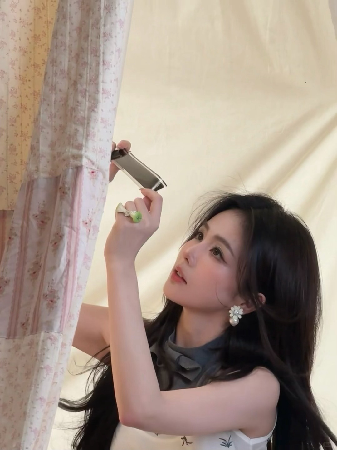 是我的crush出现了♡v♡白鹿 | 工作室小红书白鹿青苹果核戒指