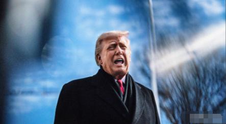 越南对美国翻脸
根据外媒在当地时间3日报道：越南内部文件显示，他们高度警惕美国，