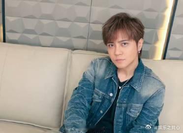 罗志祥方否认猝死传闻最近娱乐圈又闹了个大乌龙，罗志祥方紧急否认了所谓的 “猝死传