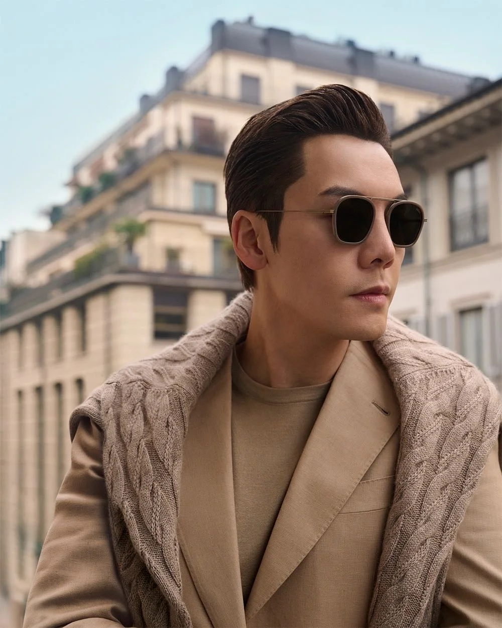 陈伟霆眼镜鲨回归，演绎教科书级的老钱风