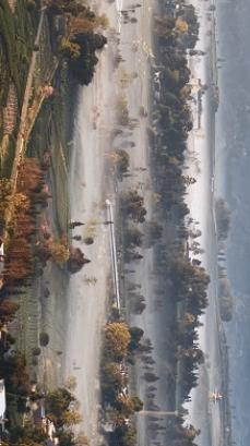 解释不清了！四川雅安，一男子用无人机拍风景，不料，无人机刚起飞，就撞见了震撼一幕