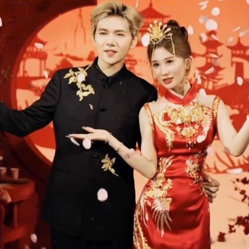 鹿哈订婚鹿晗 [打call] 全网红人出没爆火网红鹿哈订婚，求婚现场豪掷百万，爱