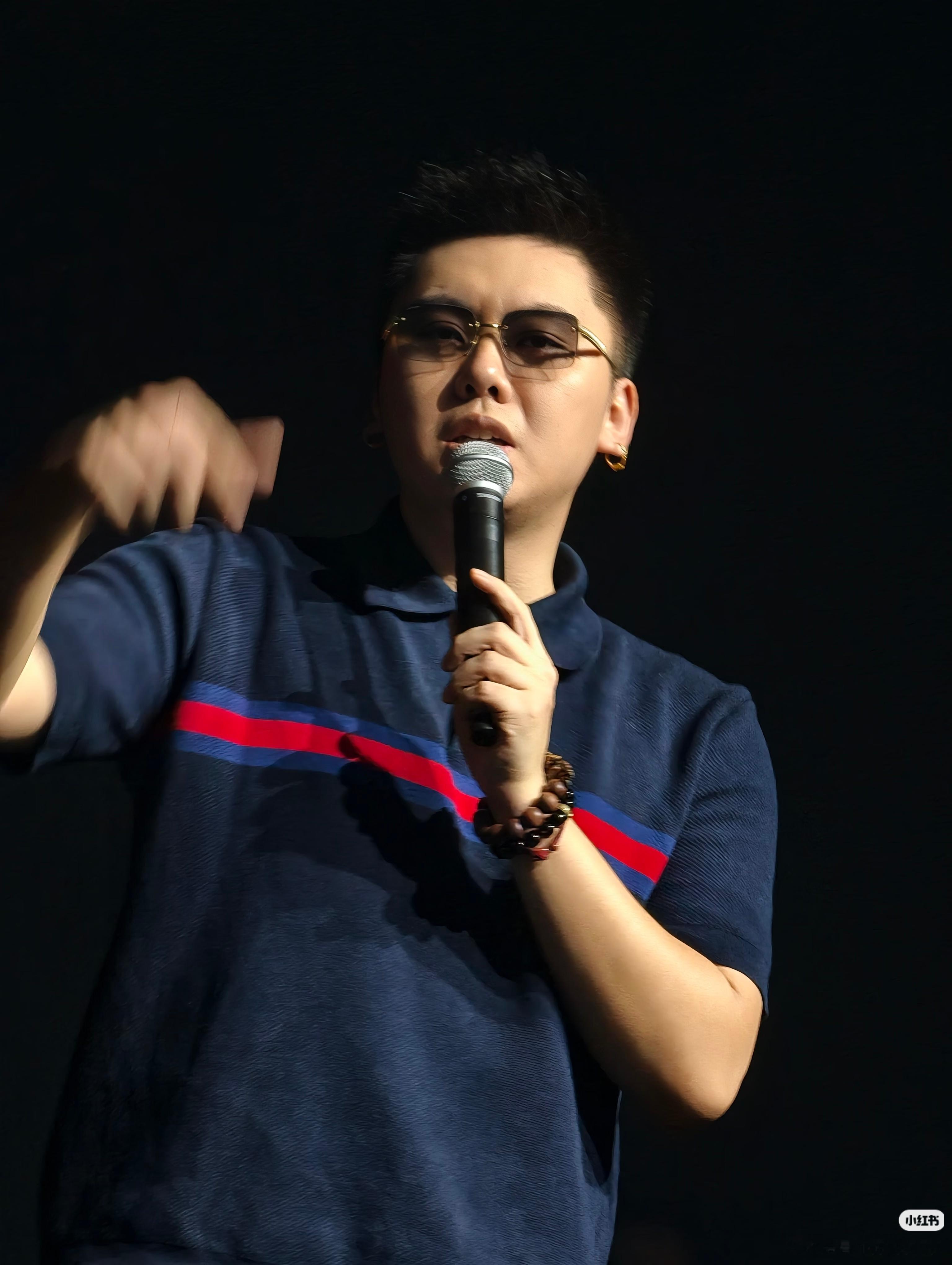 揽佬事业运真的能飞从《八方来财》火遍全网，再到《大展宏图》席卷海内外，一路到《中