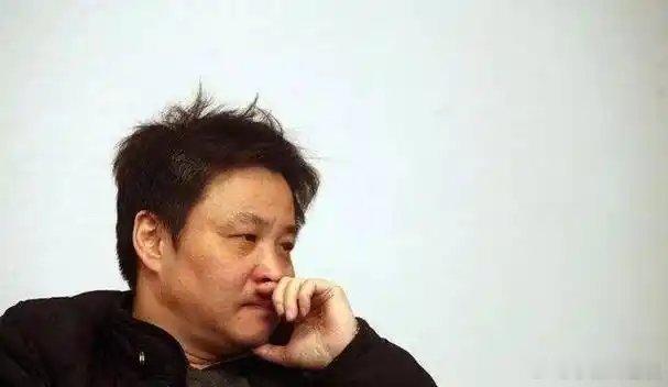 余华老辈子上网主打一个实诚🖋️“死亡不是失去生命，而是走出了时间”，《在细雨中