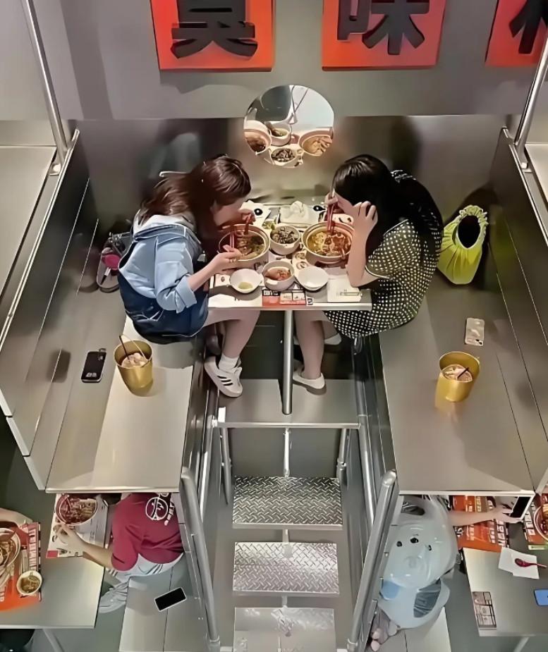 这种餐厅，你会去吗[捂脸][捂脸][捂脸]