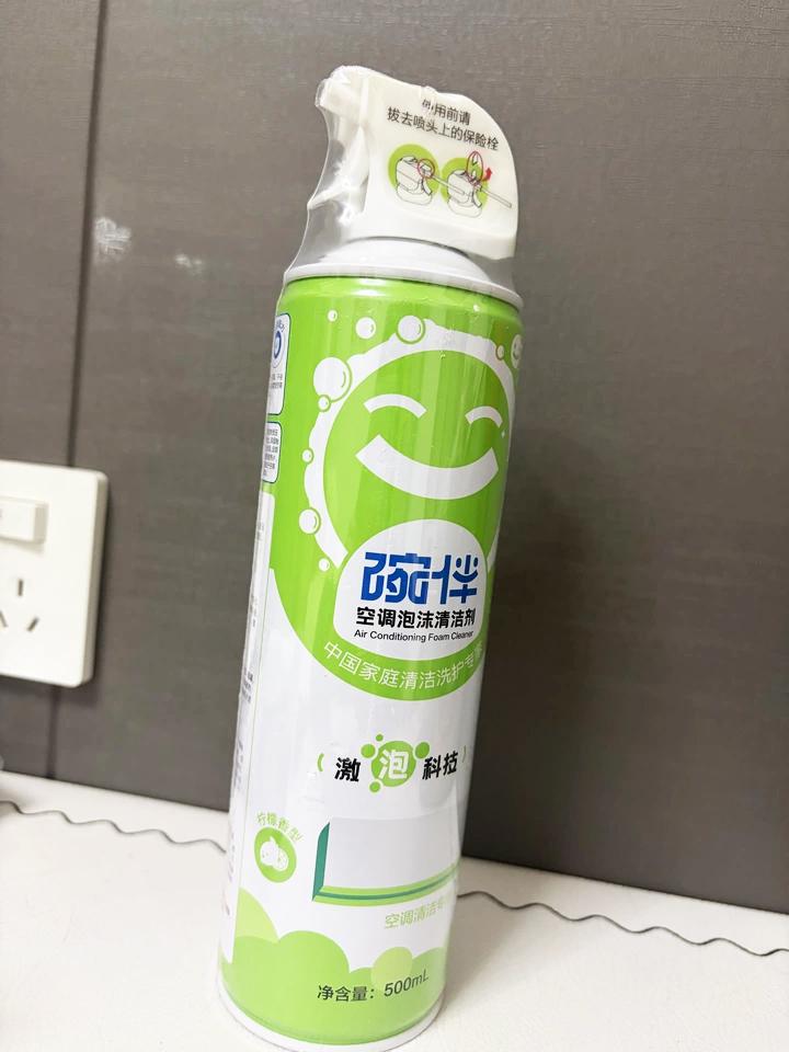 7块多一大瓶，美的空调原厂的Wanban空调除菌新风清洁剂，一瓶可以清洁2~3个