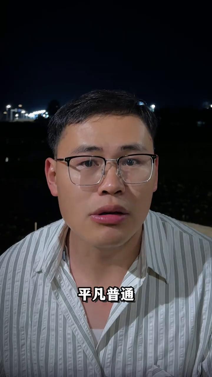 一定要多拍照。
所以我们都忽略了一个问题，手机要买512内存的，像素要4800万