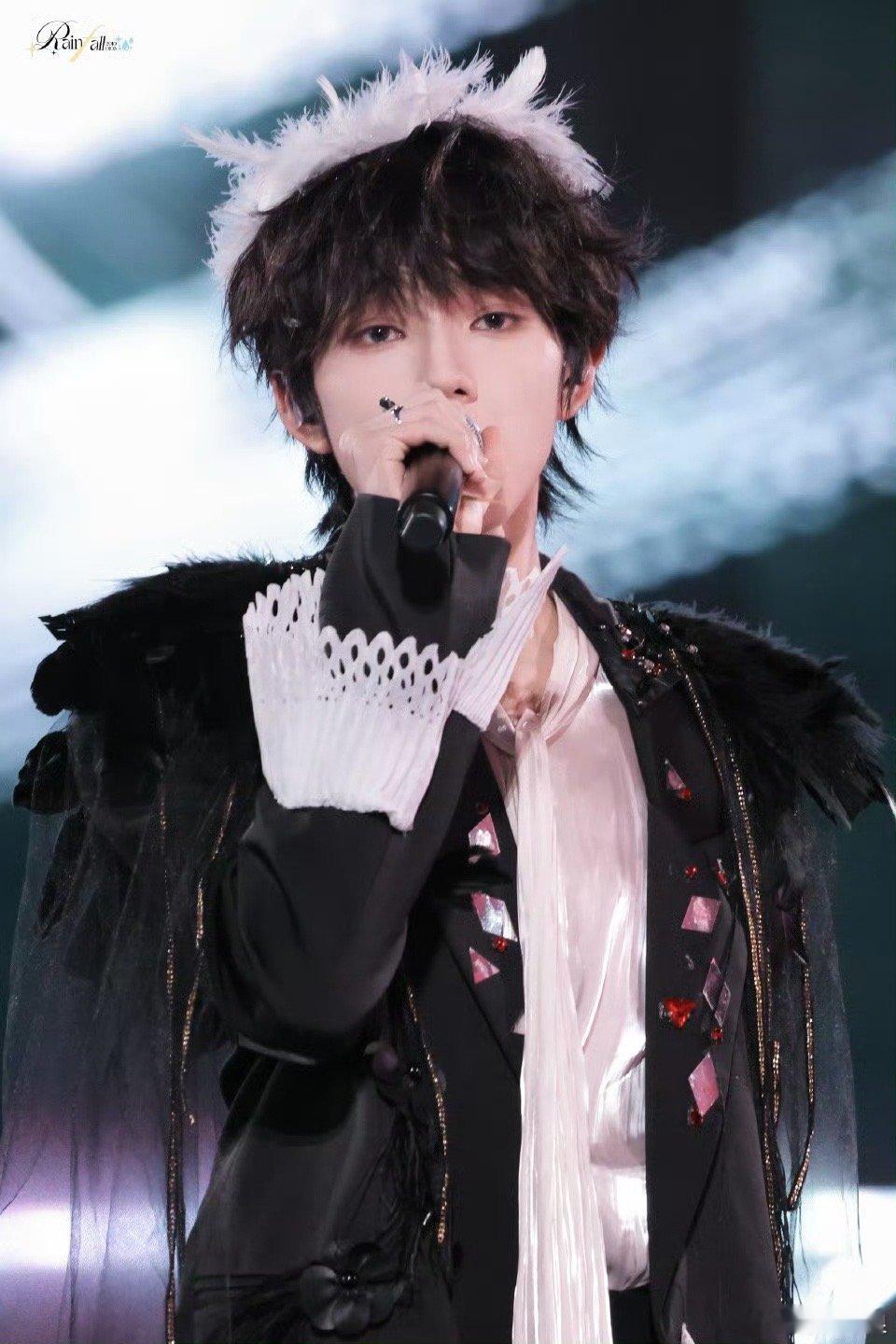 新音神图tf家族新年音乐会神图tf家族新年音乐会神图，绝了，哇 