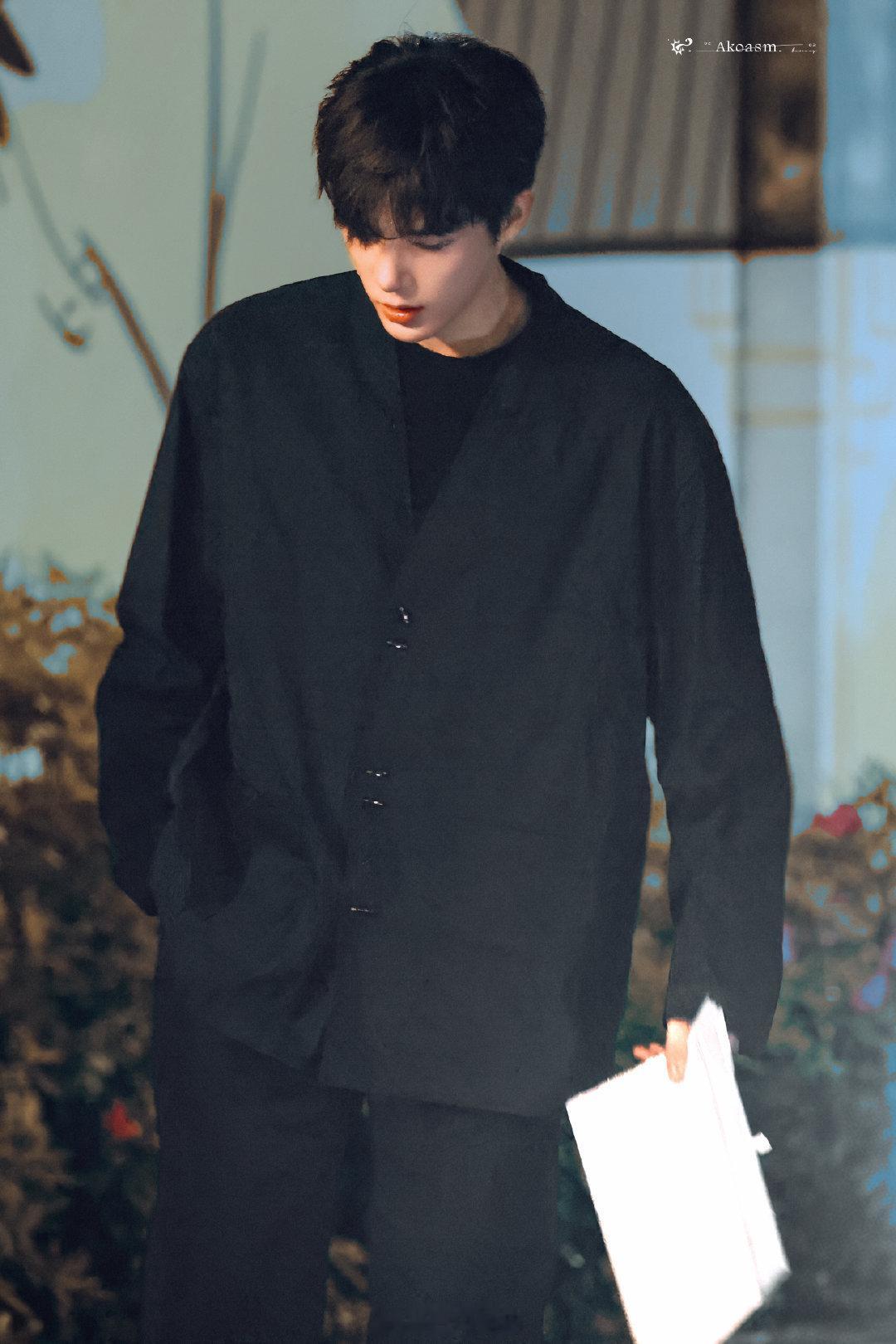 帅啊！！季总太帅了王安宇的帅是独一份的，对味王安宇季清和