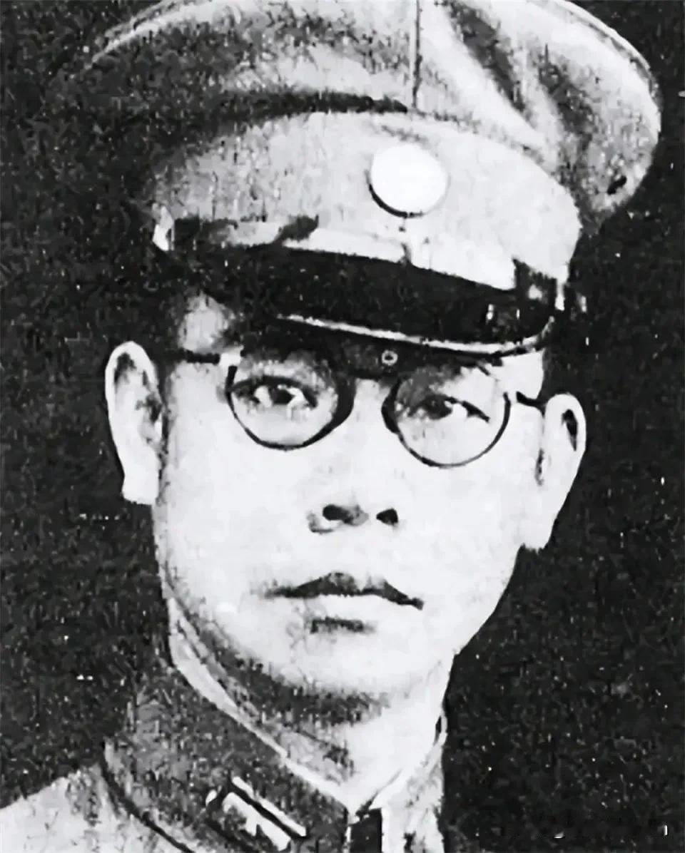 致敬隐蔽战线的忠魂
 
​​另一个副官是吴石将军的福州同乡王正均，不是陈宝仓中将