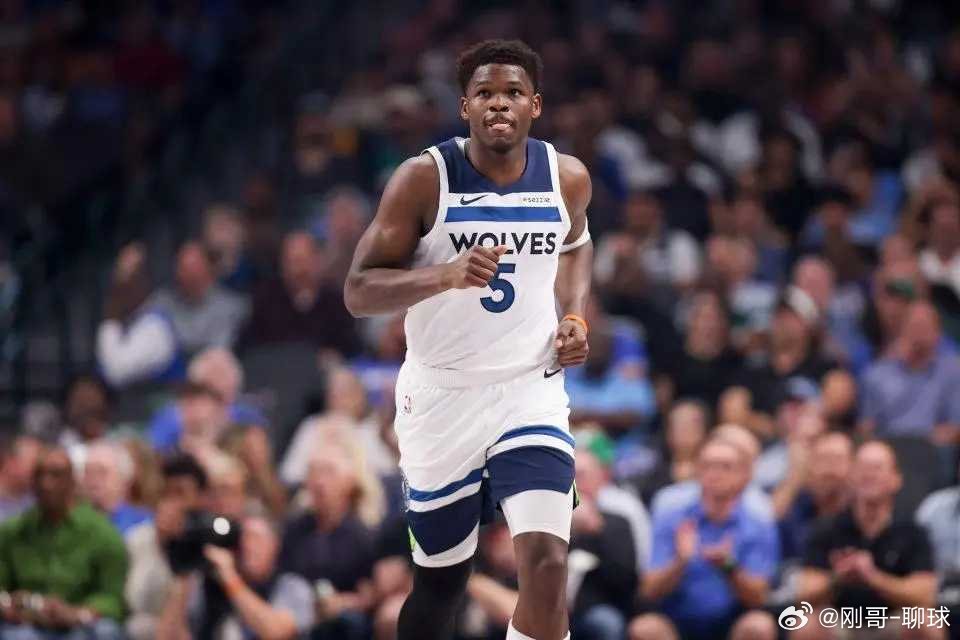 华子复出17分！森林狼30分狂胜独行侠 赛季横扫+里程碑之夜森林狼vs独行侠nb