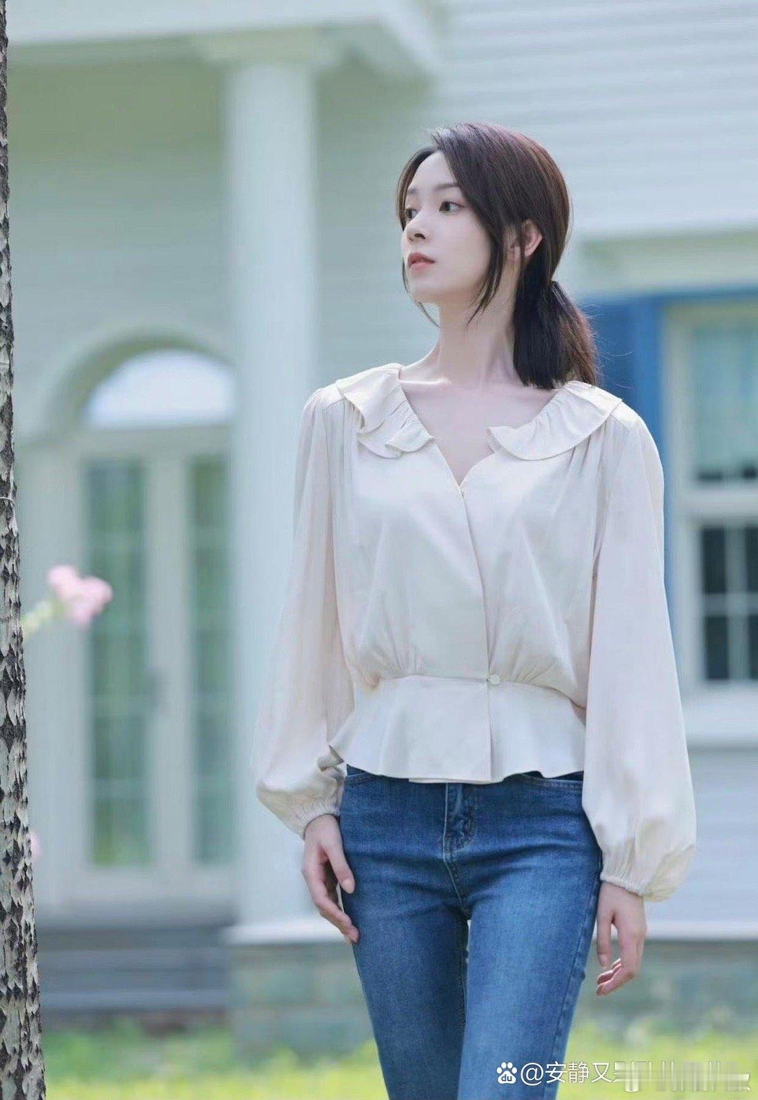 陈瑶快30岁了怎么少女感还这么强。 ​​​