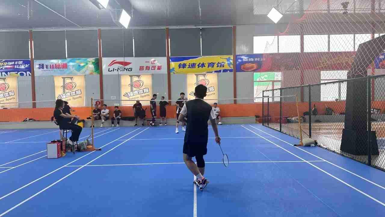 我的今日状态：🏃‍➡️运动
我这里的天气：☀️晴天
假期增加孩子体育锻炼。