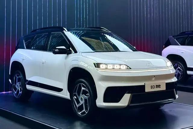 北京现代作为中韩合资企业，以燃油车为国内市场提供了多款燃油车，10月29日推出首